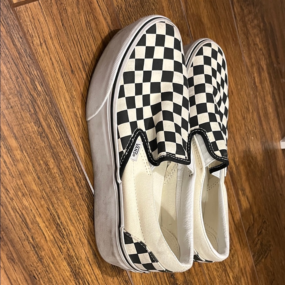 Vans Women Black and White Checkered Slip-On Sneakers